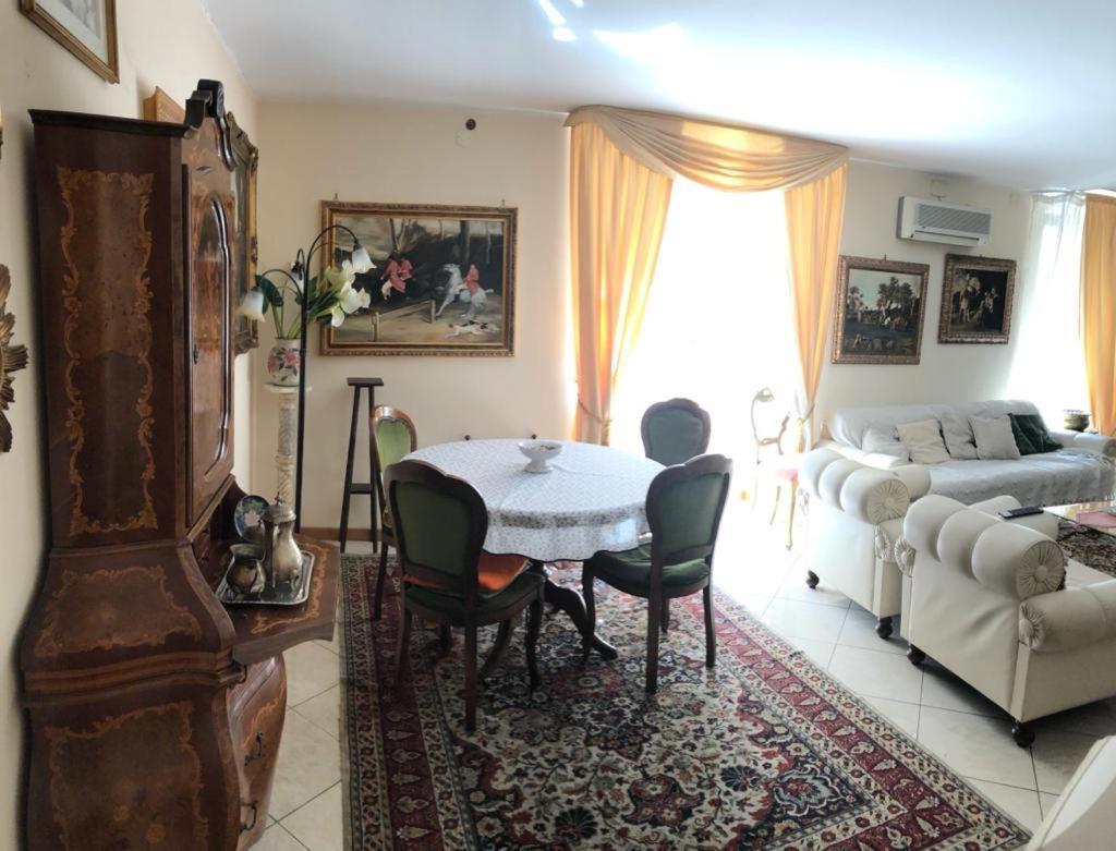 The Trip House - Between The Center And The Sea - Free Wifi And Jacuzzi Катанія Екстер'єр фото